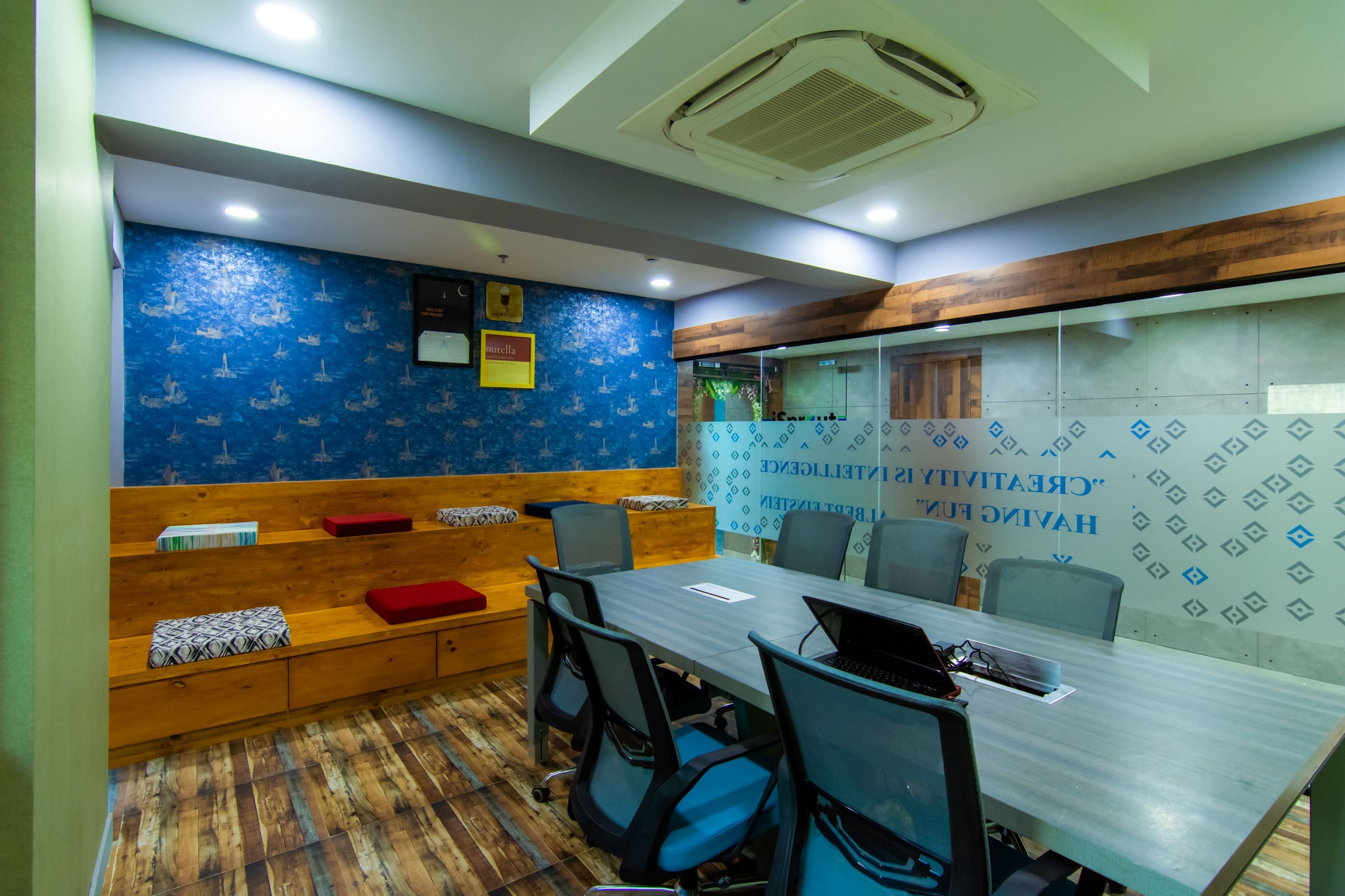 Elegant Business Conference Room Ideas: White Decoration Bussines Conference  Room ~ Office | Office interior design, Conference room design, Meeting  room design